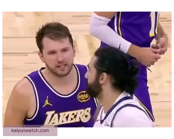 底线不可触碰 追梦发声力挺东契奇保护家人 霍里言论纯属借势炒作